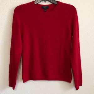 Like NEW Cashmere Chartres Club